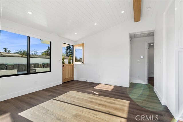 Building Photo - 251 Costa Mesa St