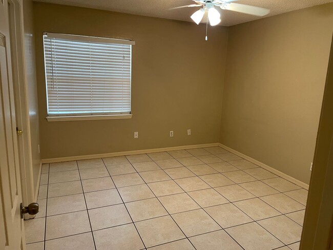 Building Photo - 1/2 Duplex in Winter Park