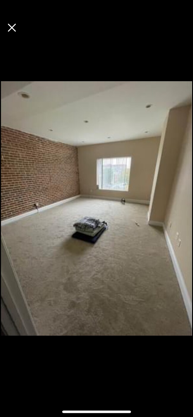 Primary Photo - 2022 Orleans St