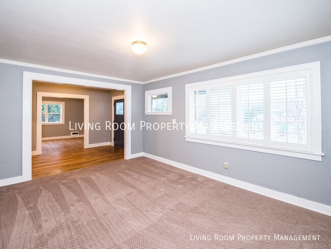 Building Photo - 1926 Fully Remodeled Farmhouse with a Fenc...