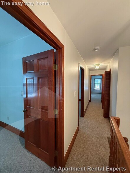 Building Photo - 25 Putnam St