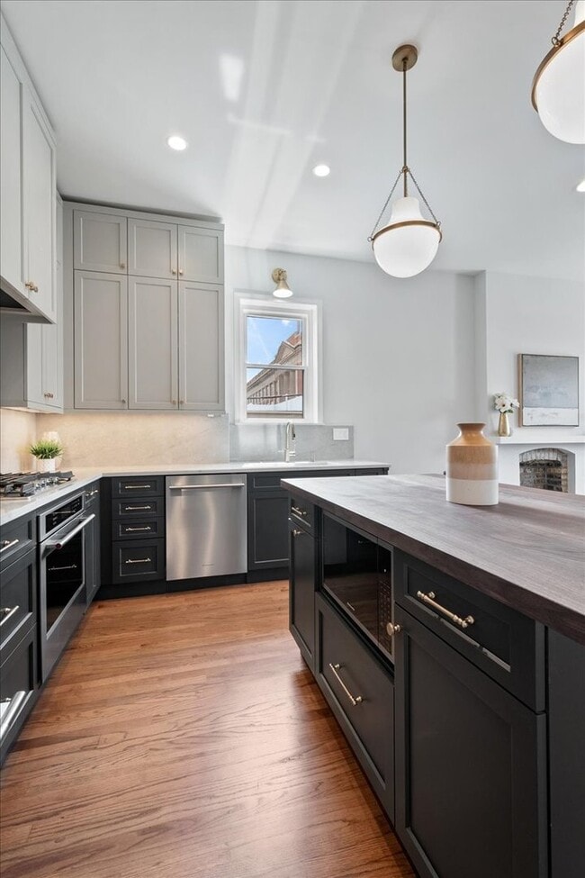 Building Photo - 217 S Bell Ave