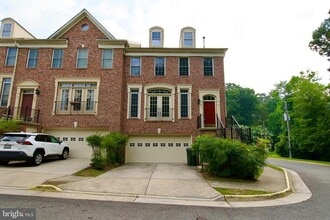 Building Photo - 6411 Velliety Ln