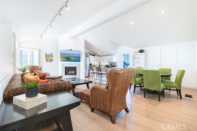 Building Photo - 1720 W Oceanfront