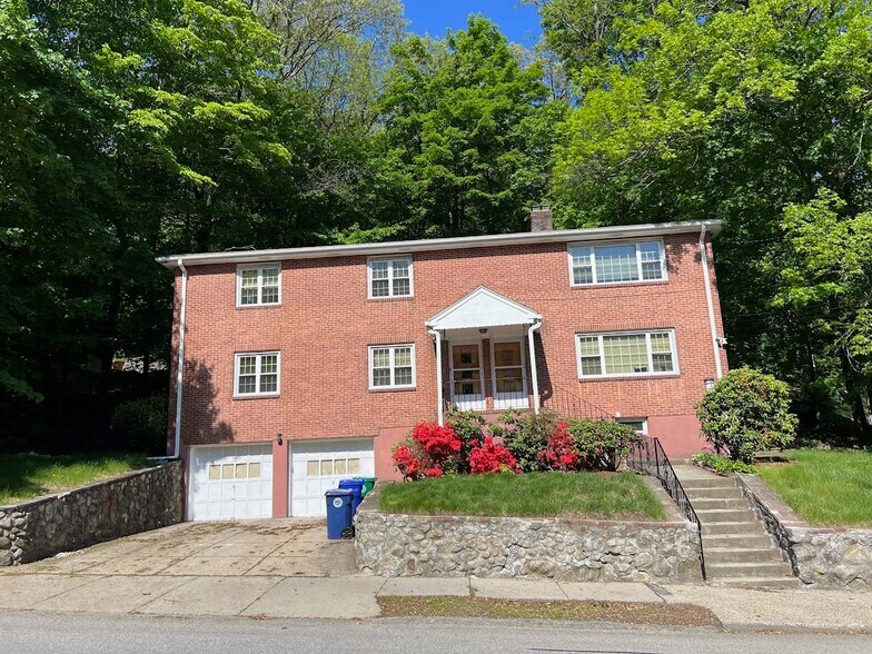 Building Photo - 409 Lowell Ave