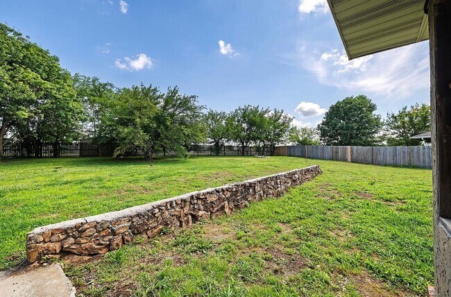 Building Photo - 3826 S Lexus Ave