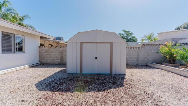 Building Photo - 2867 Cindy Ln