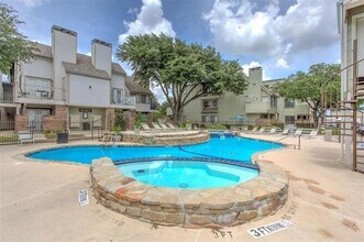 Building Photo - 3129 Sondra Dr