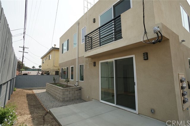 Building Photo - 4543 Saturn St