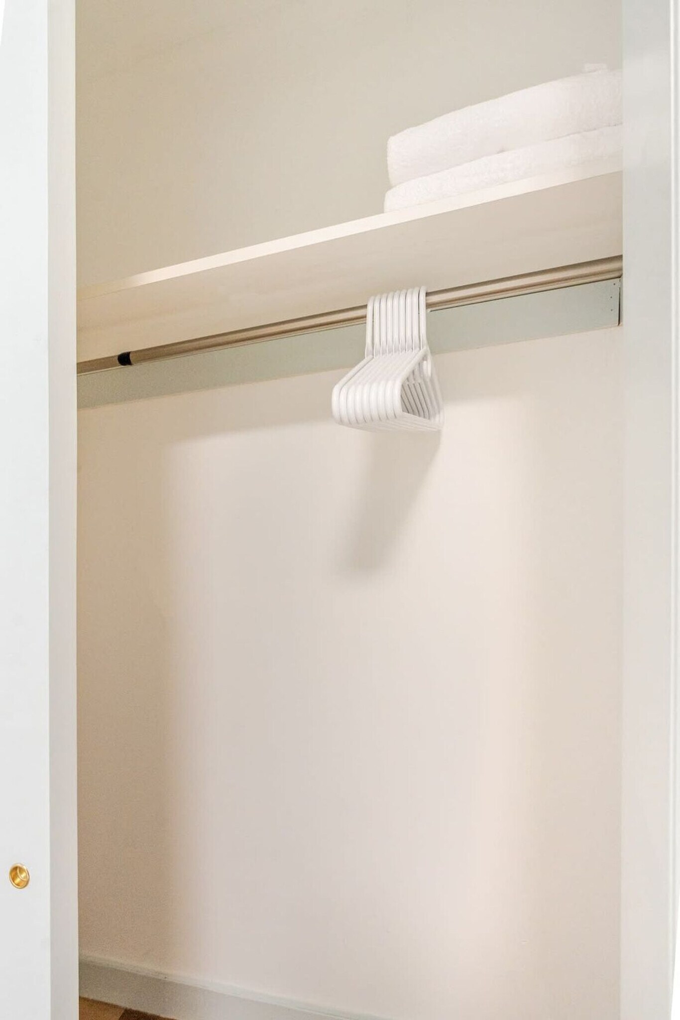 Building Photo - 1384 Ridge Ave