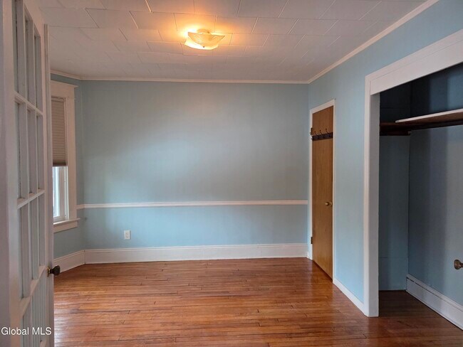 Building Photo - 1594 Union St