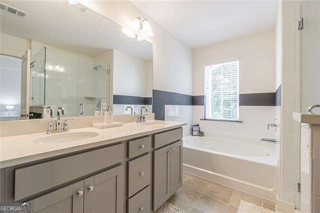 Building Photo - 5392 Brooklands Dr