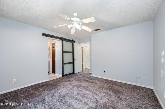 Building Photo - 511 Biscayne Ln