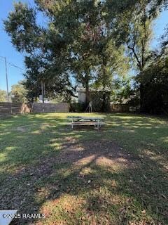 Building Photo - 768 St Louis St