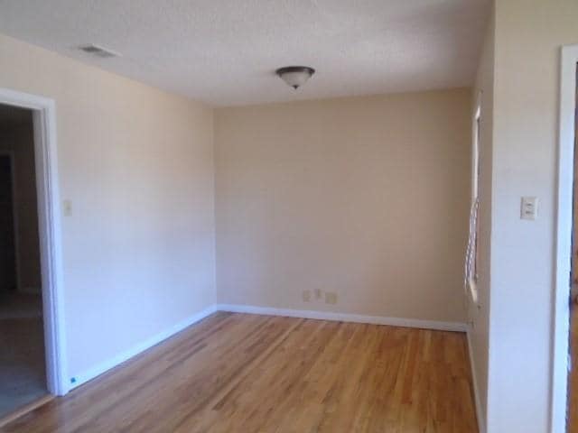 Building Photo - 1542 Sewell St