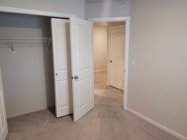 Building Photo - 1274 NW Upas Pl