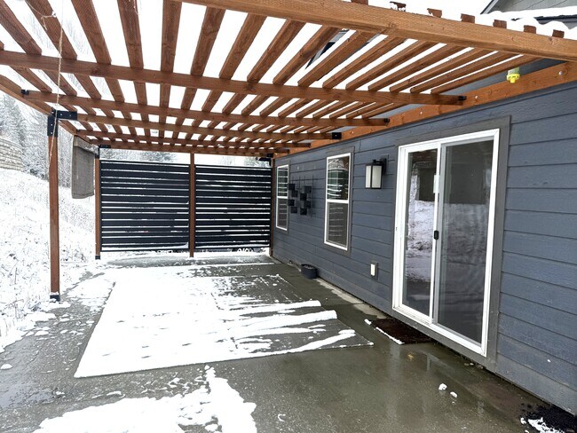 Building Photo - 1115 Leepike Ct