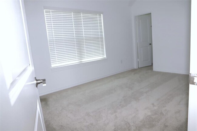 Building Photo - 1216 Gable Breeze Dr
