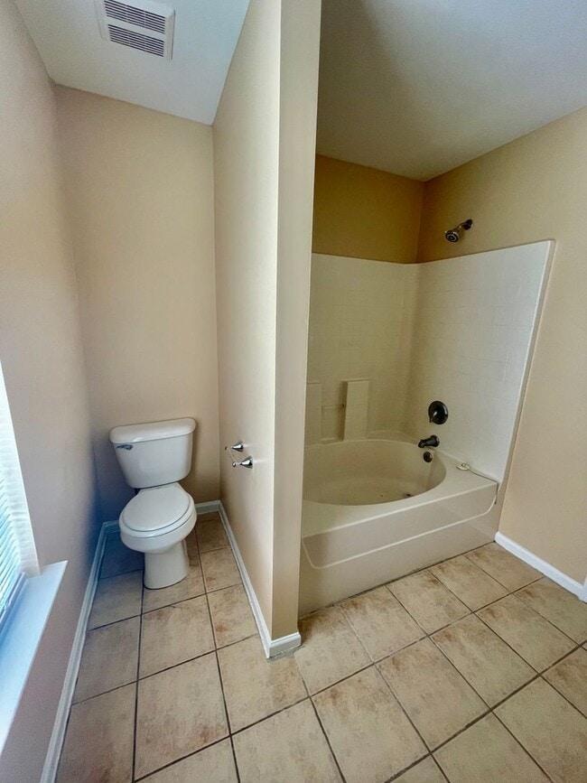 Building Photo - Welcome to this beautiful 4-bedroom, 2.5-b...