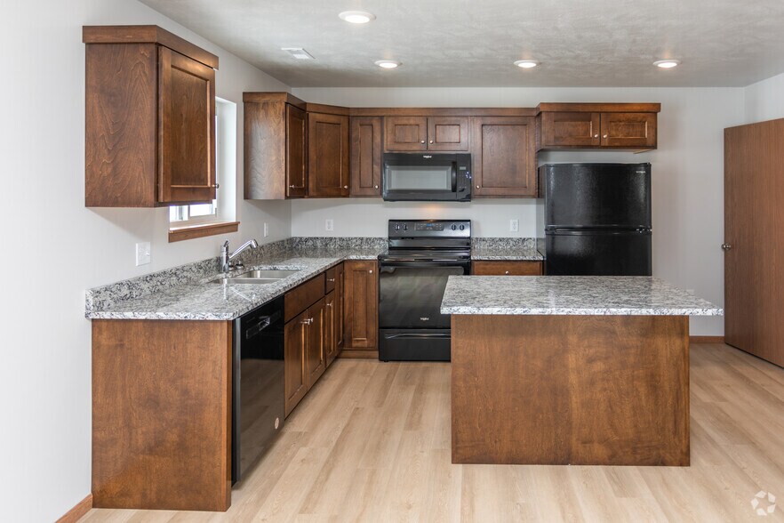 Sundance Ridge Townhomes 5701 E Hitching Pl Sioux Falls SD 57110