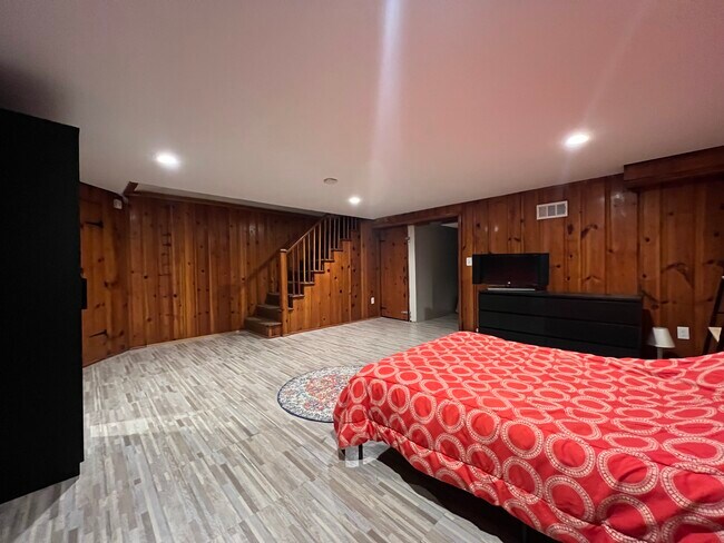 Living Space - 1532 Winford Rd