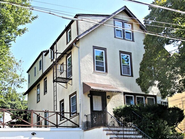 Building Photo - 56 S Lawn Ave