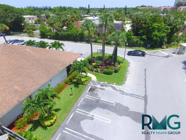 Building Photo - 1500 N Congress Ave