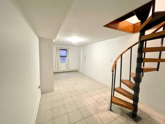 Building Photo - 224 Sackett St
