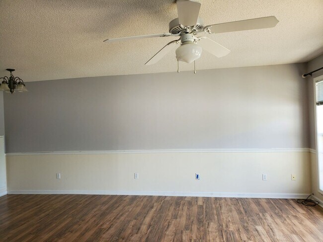 Building Photo - Dunwoody Subdivision!  Close to Ft. Novose...