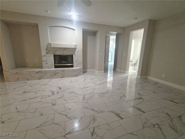 Building Photo - 492 Grassrange Ln