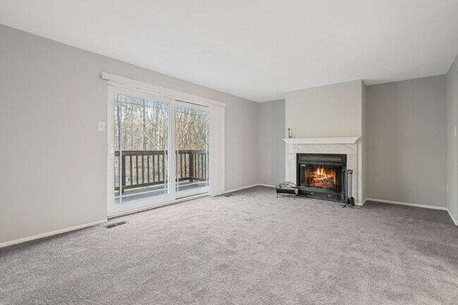 Building Photo - 10661 High Beam Ct