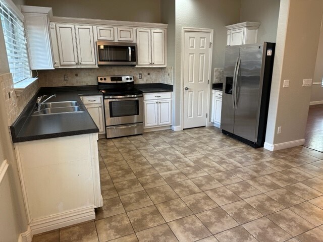 Building Photo - 1206 E Boston St