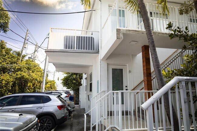 Building Photo - 224 Meridian Ave