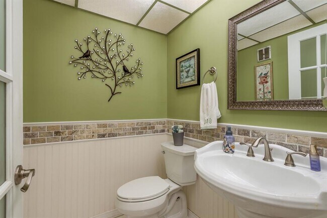 Building Photo - 19029 US Hwy 19 N