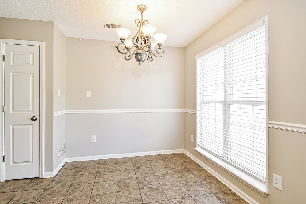 Building Photo - 764 Northwood West Cove