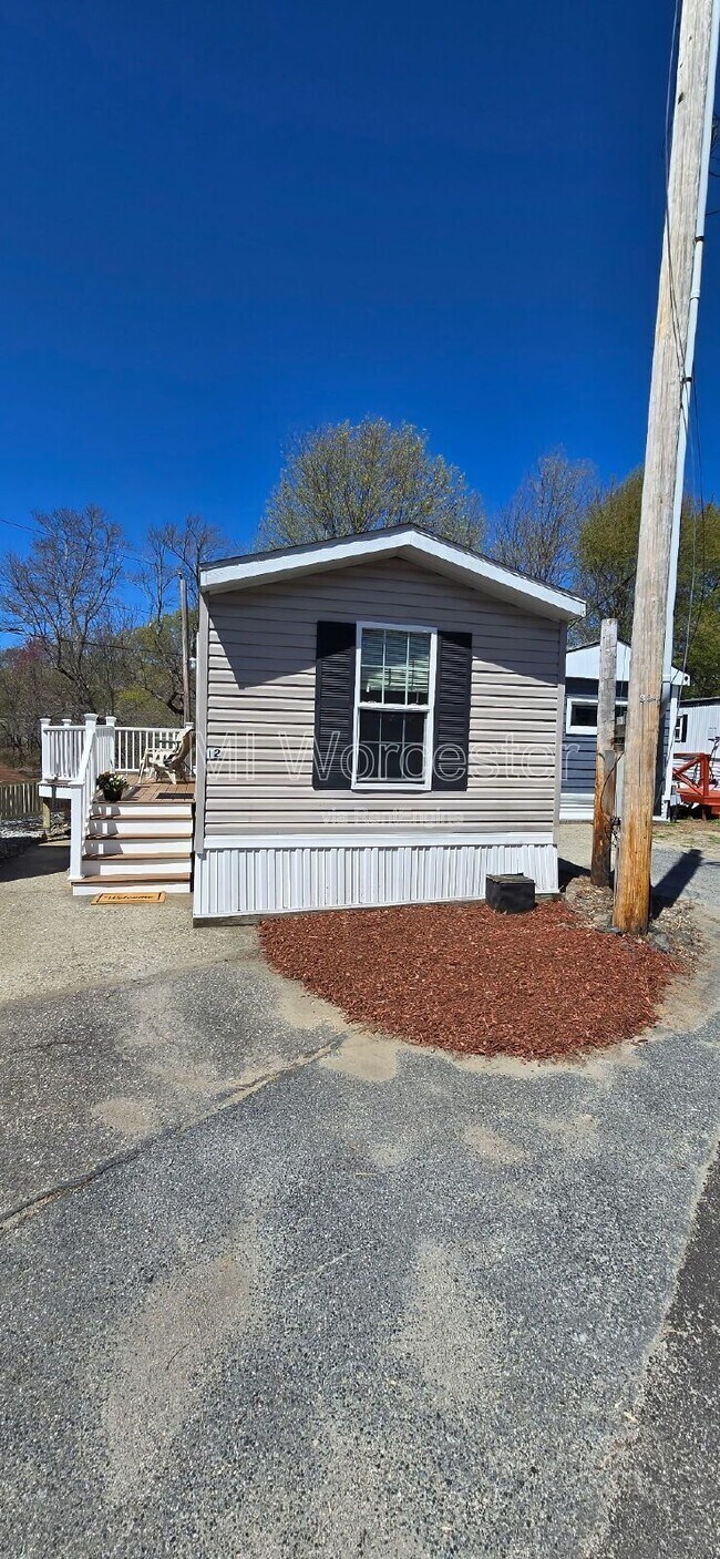 Building Photo - 151 Hartford Tpke