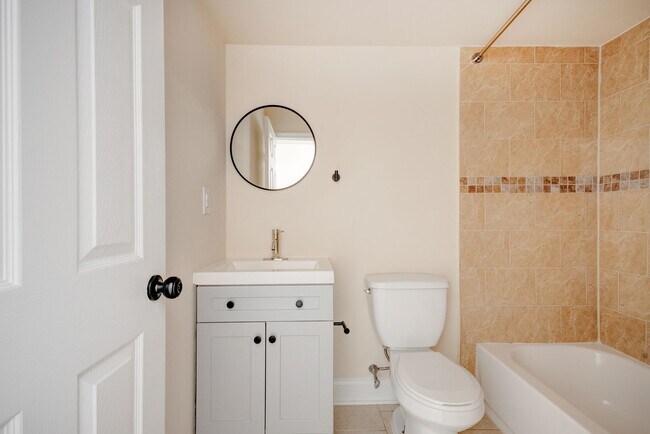 Building Photo - Make this your home today! Come rent with ...