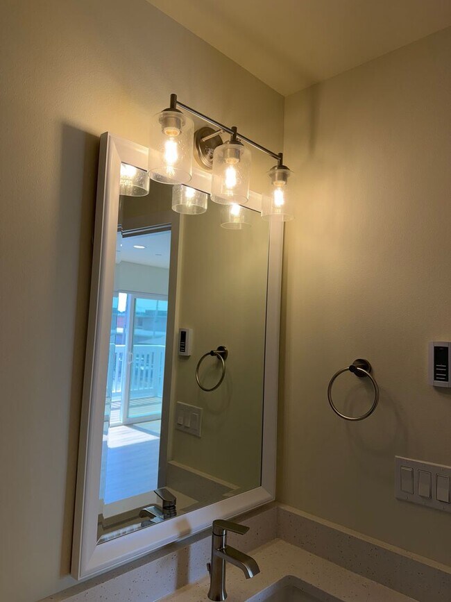 Building Photo - New Construction Two Bedroom Apartments in Coupeville!