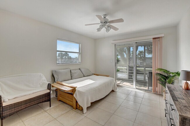 Building Photo - 169 Brittany Terrace
