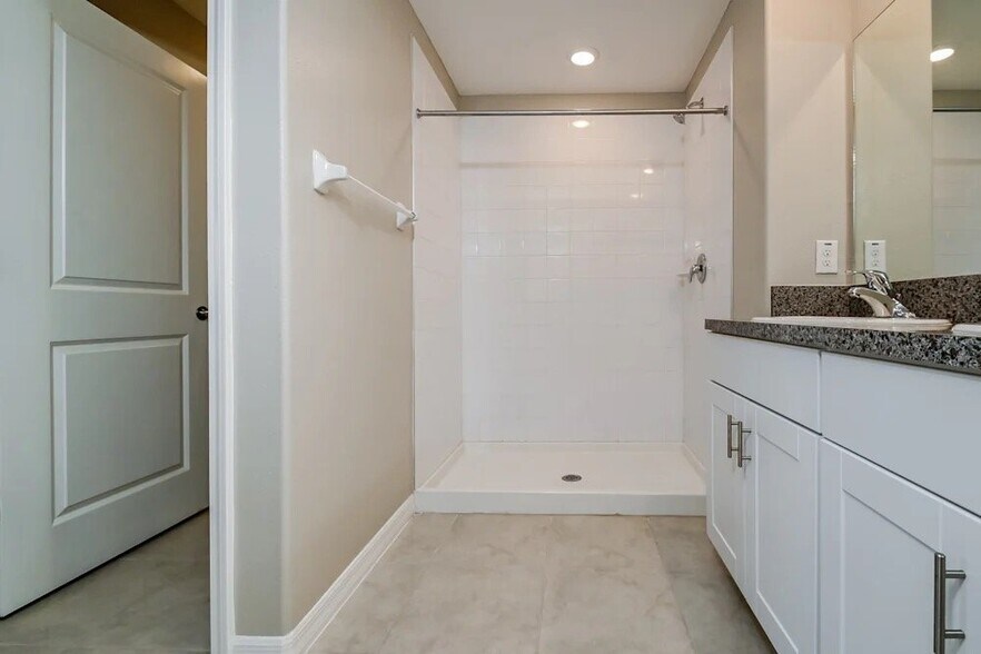 Building Photo - 11237 Riley Pines Cir