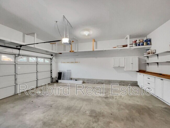 Building Photo - 399 Clarkston Dr