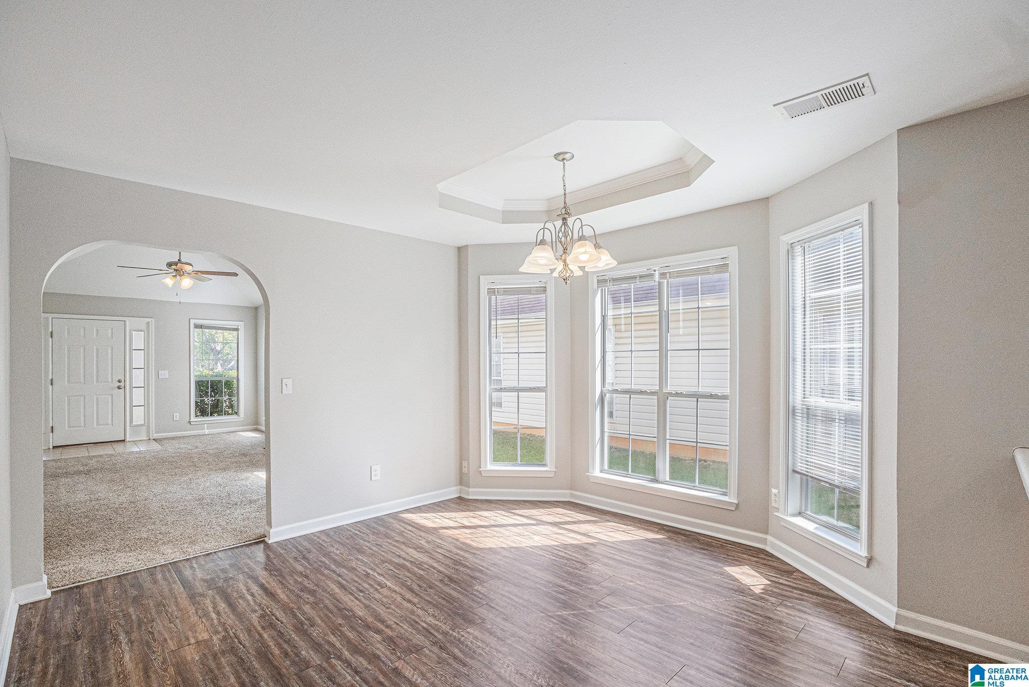 Building Photo - 139 Flagstone Ln