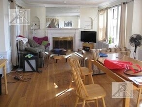 Building Photo - 4 bedroom in Newton MA 02467