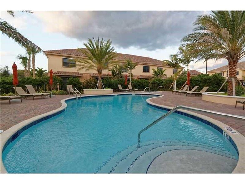 Primary Photo - 5886 NW 56th Pl