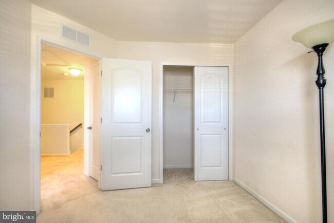 Building Photo - 58 Iron Gate Rd