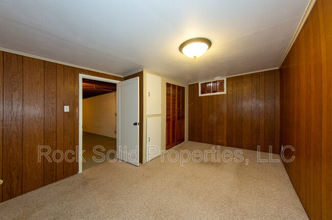 Building Photo - 1622 Oxford Dr