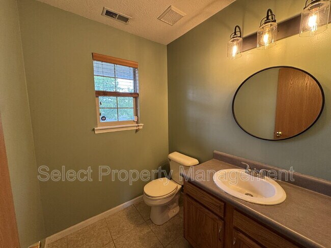 Building Photo - 1632 Flint Lock Ln