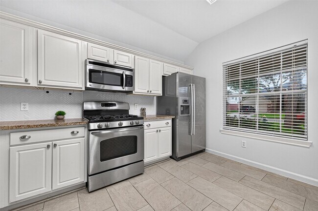 Building Photo - 3118 Aylesworth Ct