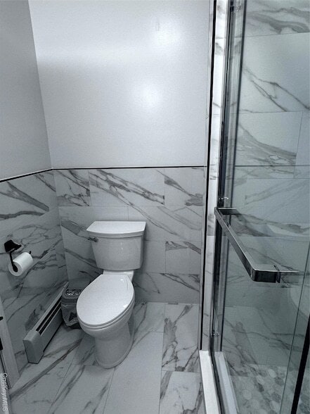 Building Photo - 1233 Lydig Ave