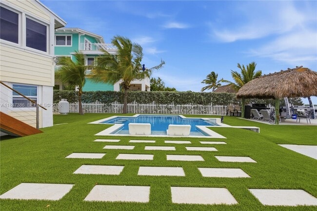 Building Photo - 235 Tavernier Dr
